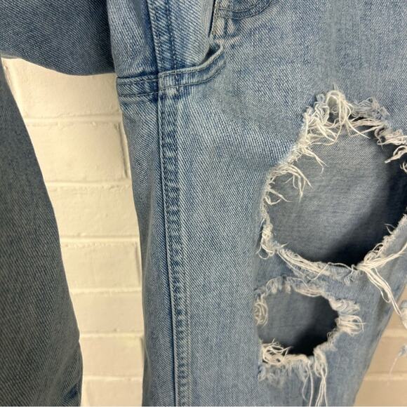 BDG Urban Outfitters High Rise Baggy Distressed Jeans Size 26 - Picture 9 of 11